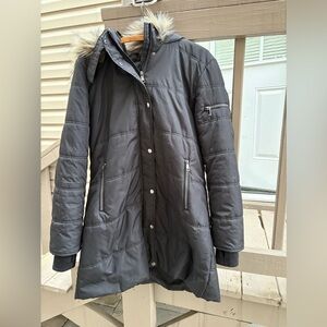 Black Puffy Winter Jacket with Fur Hood Size XL